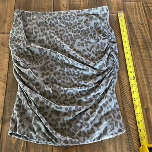 Sundry gray leopard skirt with Rushing on sides